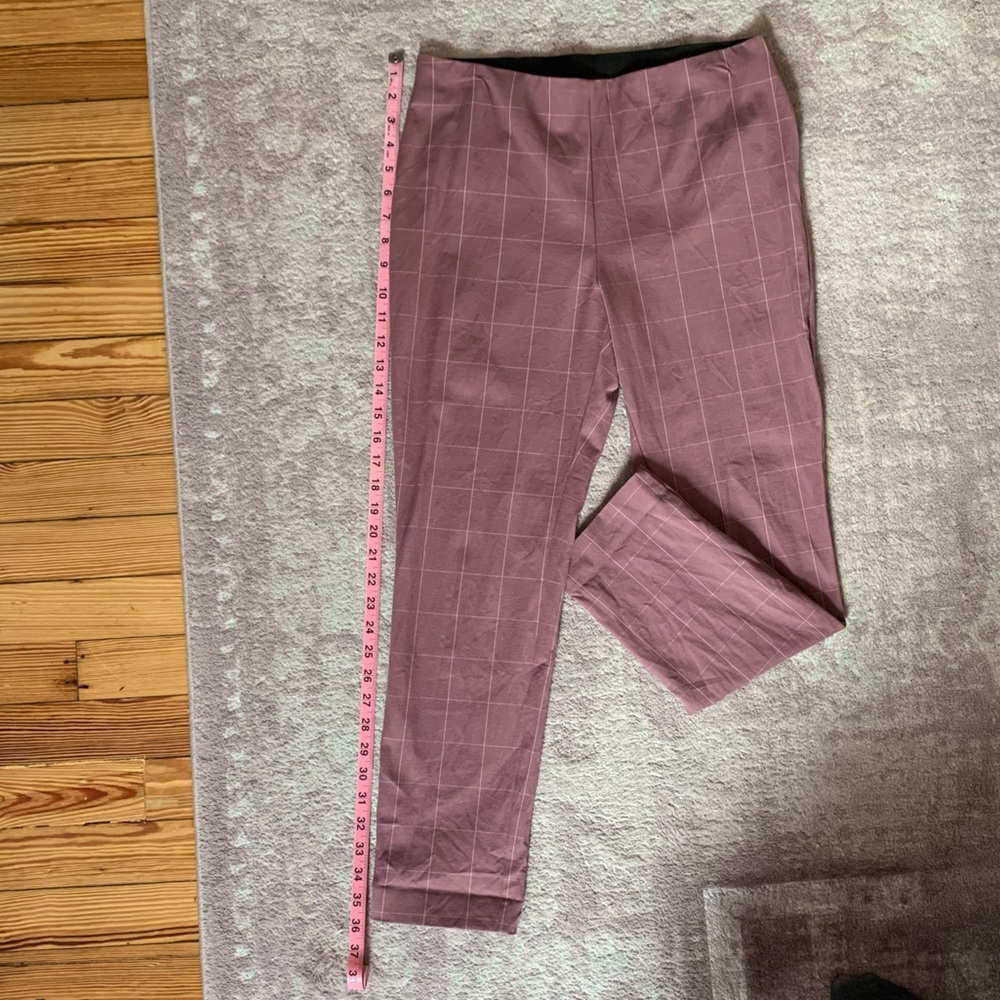 Nwot High Rise Plaid Pixie Pants - image 5